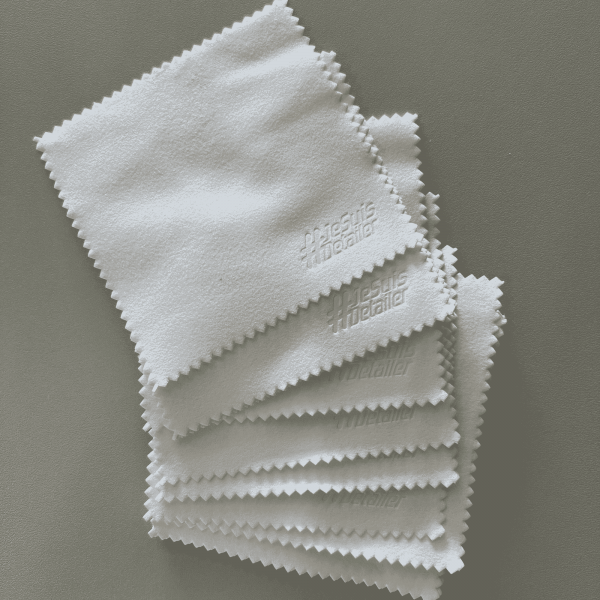 JSD-Je-Suis-Detailer-suedines-pour-appliquer-traitement-ceramique-sur-voiture-akrro-detailing.png Suédine d'application spécial céramique (lot de 20) - Je Suis Detailer