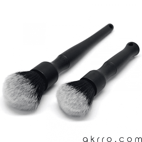 Lot-de-deux-pinceaux-detailing-premium-anti-rayures-a-poils-tres-doux-pour-lavage-auto-NOIR-akrro-detailing-shop-1.png Pinceau detailing (lot 2) anti-rayures (noir) - Je Suis Detailer