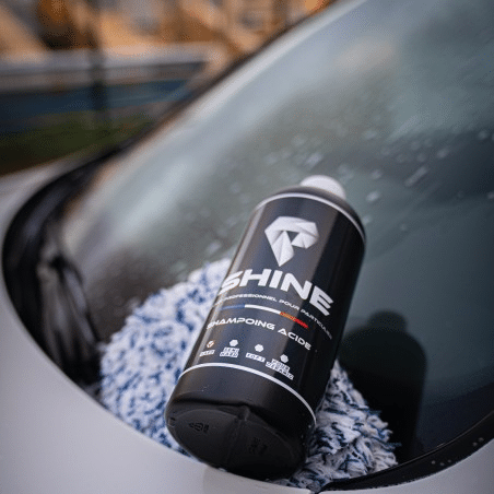 Shine-Auto-Shampoing-lavage-acide-450ml-Akrro-detailing.png Shampooing carrosserie base acide (450ml) - Shine Auto