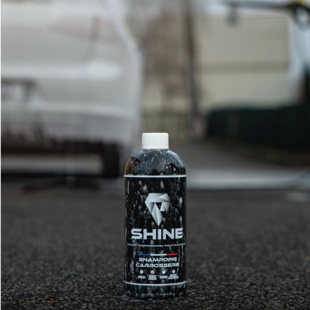 Shine-Shampoing-hard-pour-lavage-voiture-450ml-Akrro-detailing.jpg Shampooing carrosserie semi hard - Shine Auto