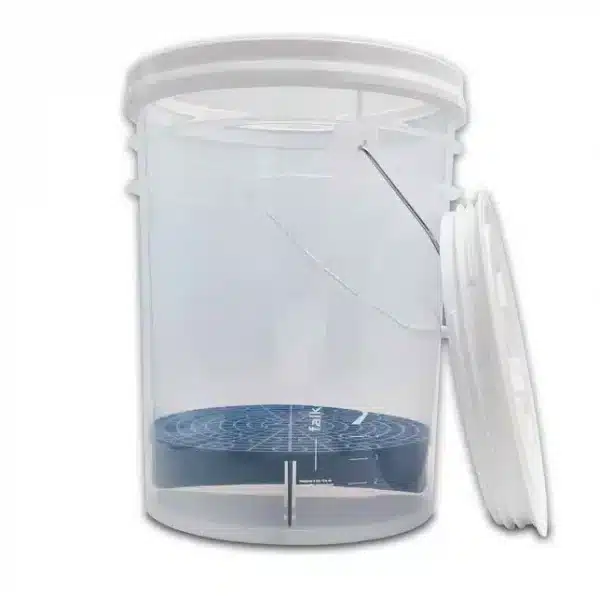 seau-de-lavage-blanc-f-ocean-wh-avec-grille-et-couvercle.webp Seaux de Lavage F.Ocean – Accessoires Detailing 20L