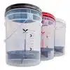 seaux-de-lavage-20-litres-de-detailing-sur-Akrro-Blanc-noir-Rouge.webp Seaux de Lavage F.Ocean – Accessoires Detailing 20L