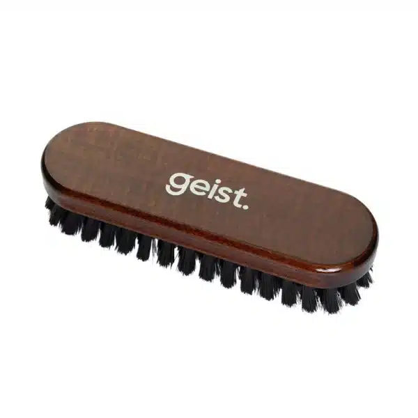 Geist_brosse_curi_et_tissus_1 Brosse cuir & tissus GEIST LARGE
